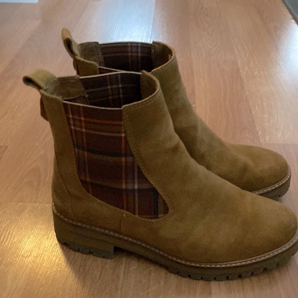 Timberland Boots - Picture 1 of 7